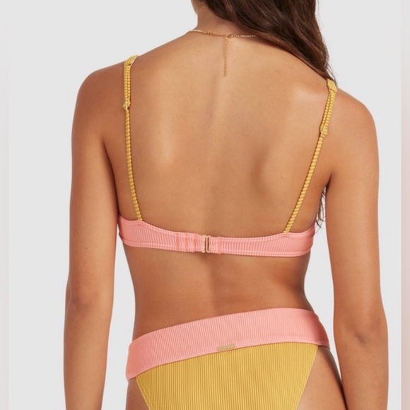 NWT Billabong Women's Hi Life Panelled Bra Bikini Top size Smalll - Picture 3 of 13